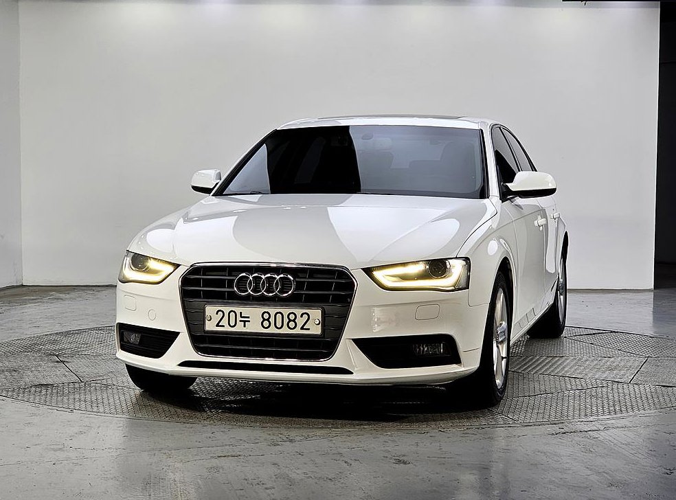 아우디 A4 30 TDI 사진 2