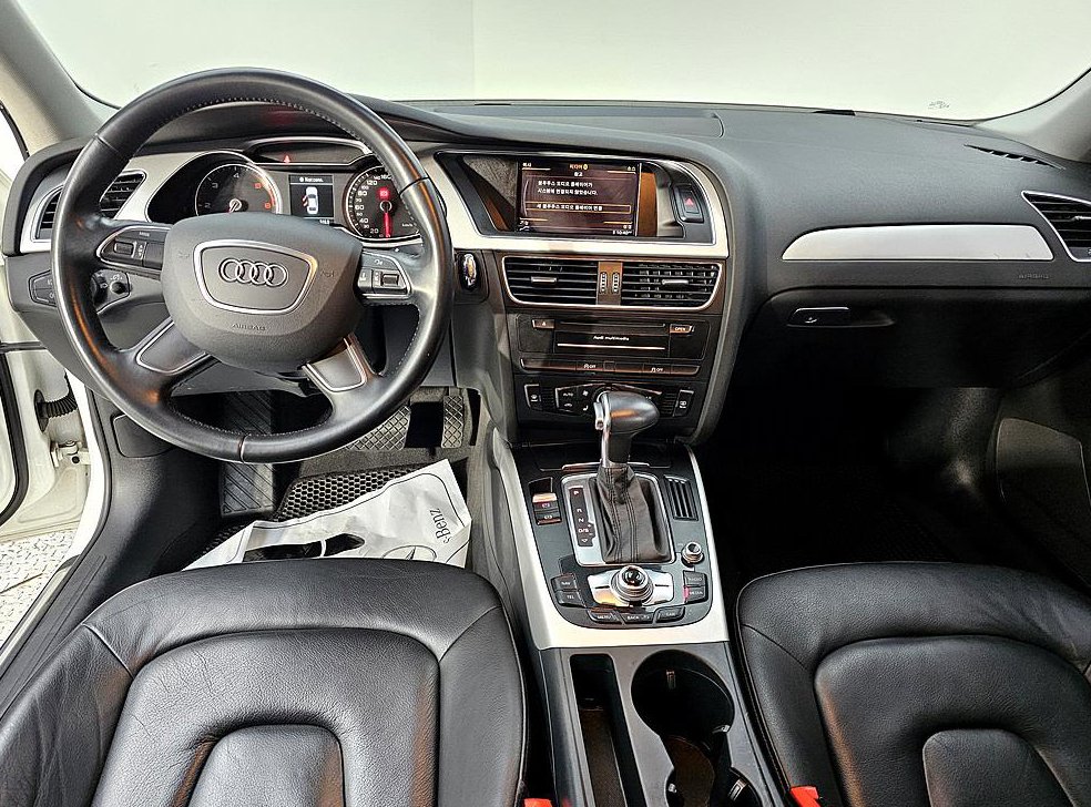 아우디 A4 30 TDI 사진 5