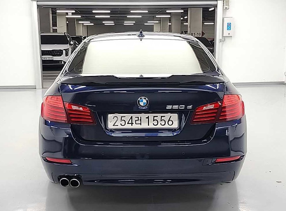BMW 5시리즈 520d 사진 3