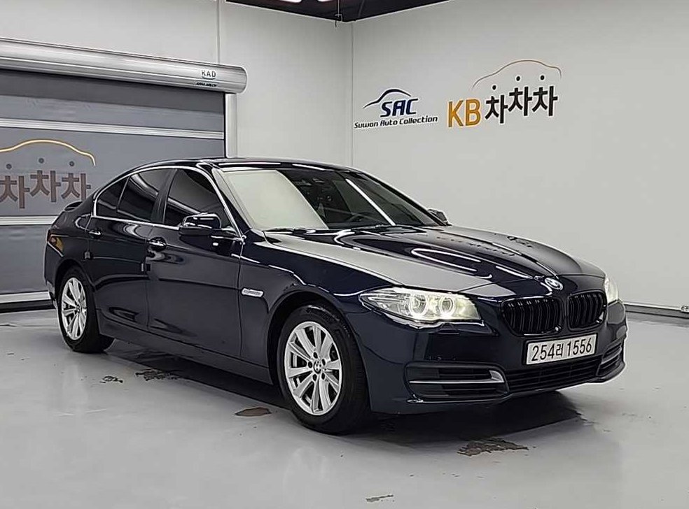 BMW 5시리즈 520d 사진 4