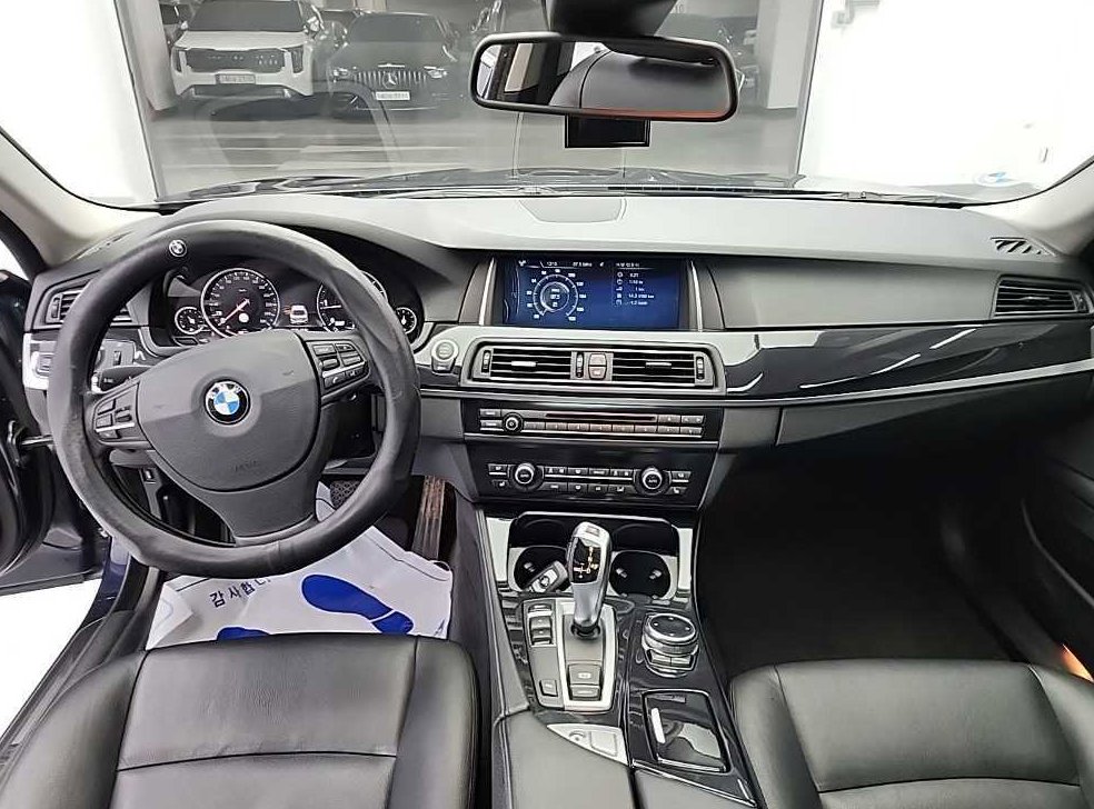 BMW 5시리즈 520d 사진 7
