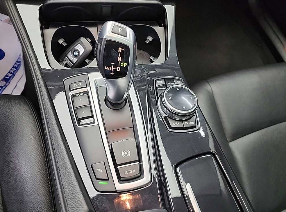 BMW 5시리즈 520d 사진 8
