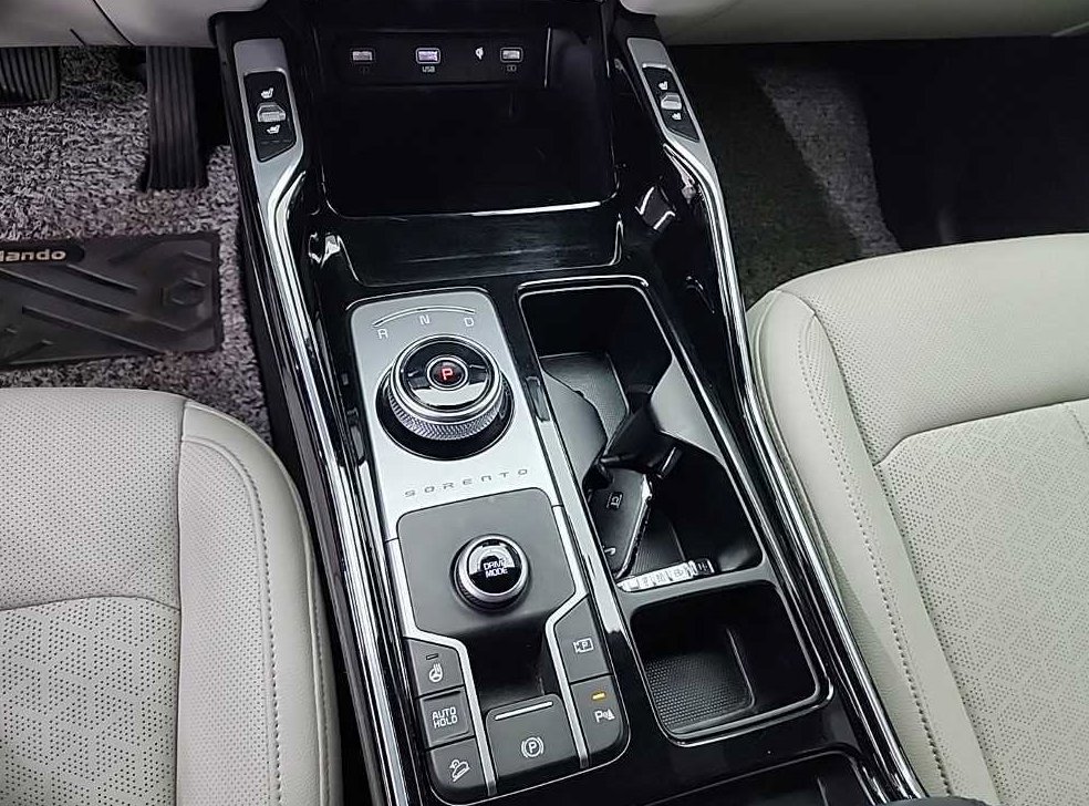 기아 쏘렌토 HEV 1.6 2WD 노블레스 사진 8