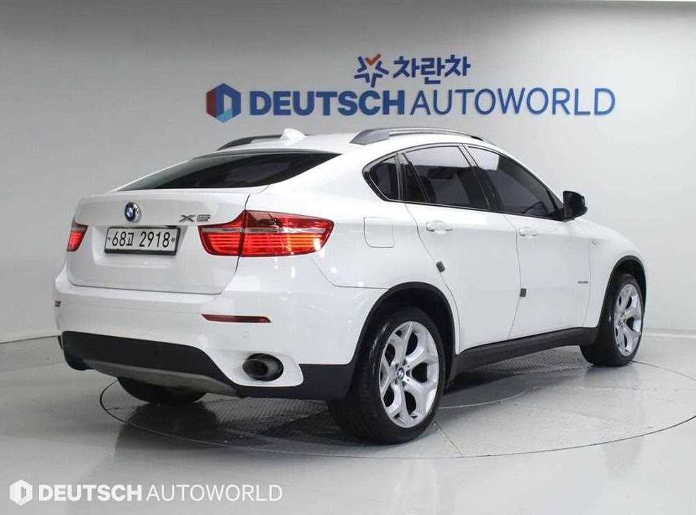 BMW X6 xDrive 40d 사진 2