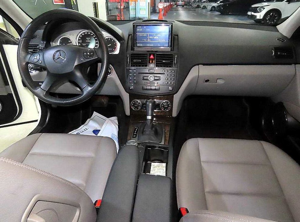 벤츠 C 클래스 C230 아방가르드 사진 10