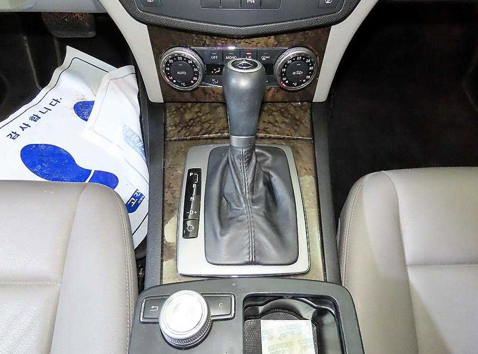 벤츠 C 클래스 C230 아방가르드 사진 12