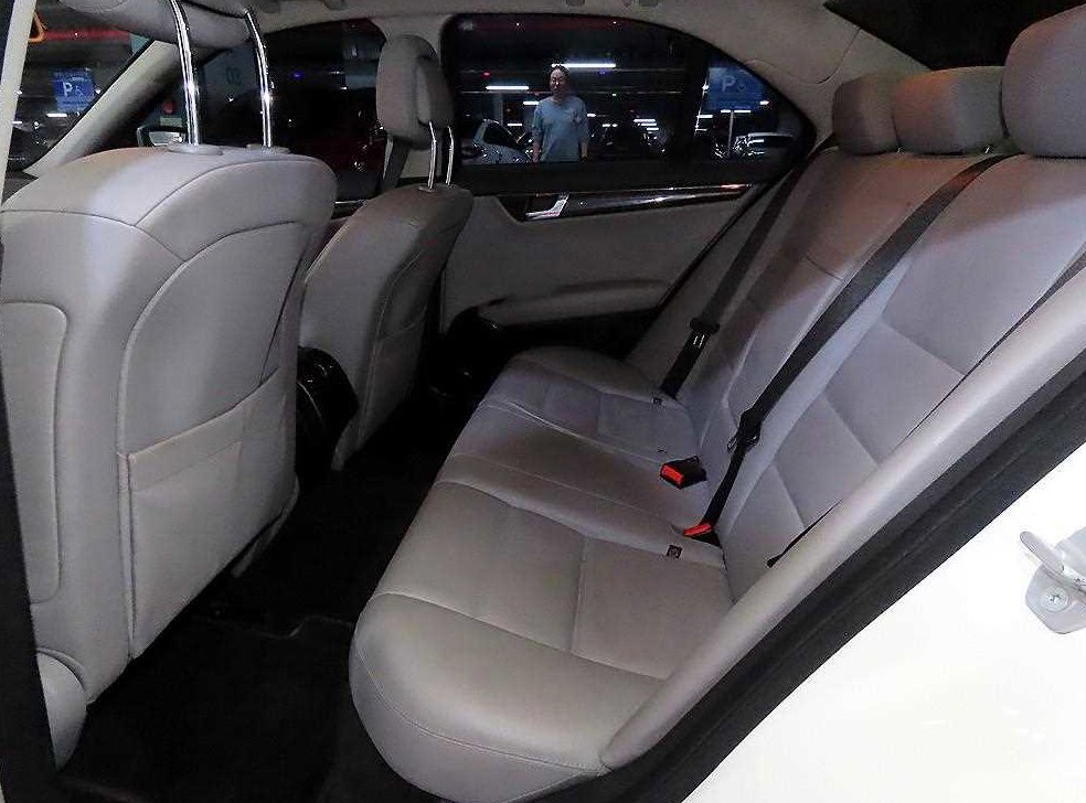 벤츠 C 클래스 C230 아방가르드 사진 7
