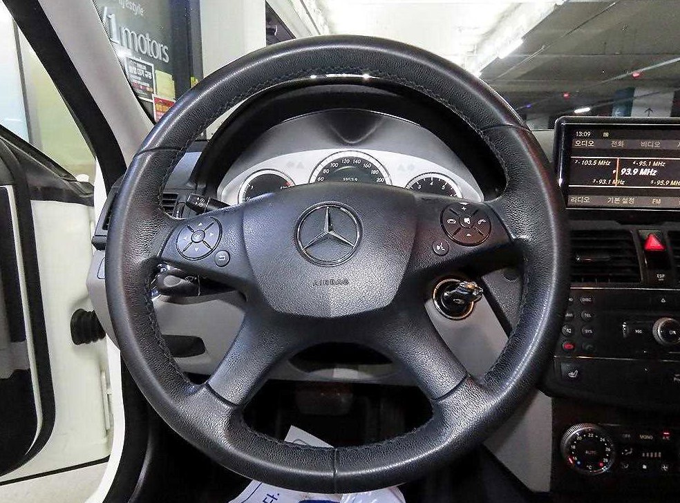 벤츠 C 클래스 C230 아방가르드 사진 8