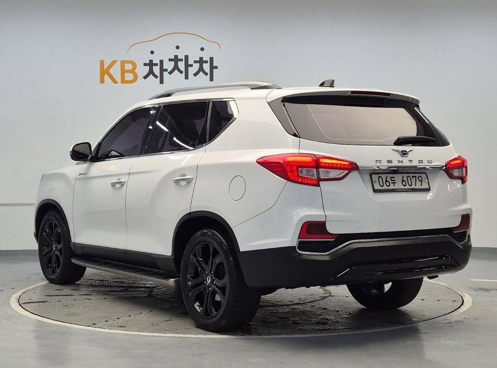 KG모빌리티(쌍용)  렉스턴 디젤 2.2 4WD 사진 3