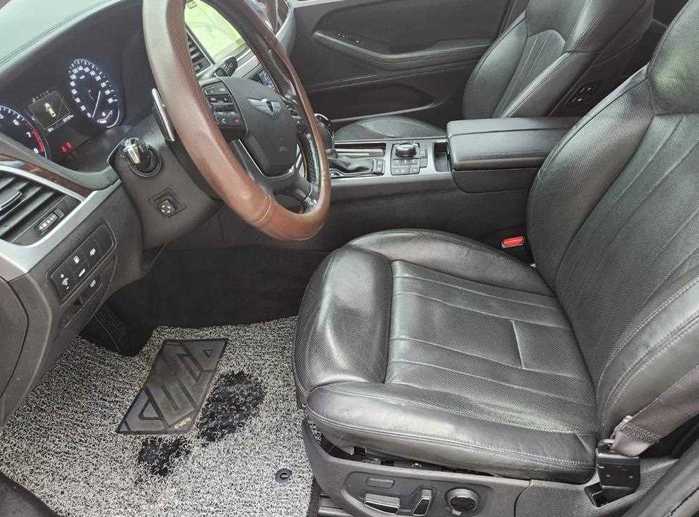 현대 제네시스 G330 프리미엄 AWD 사진 4