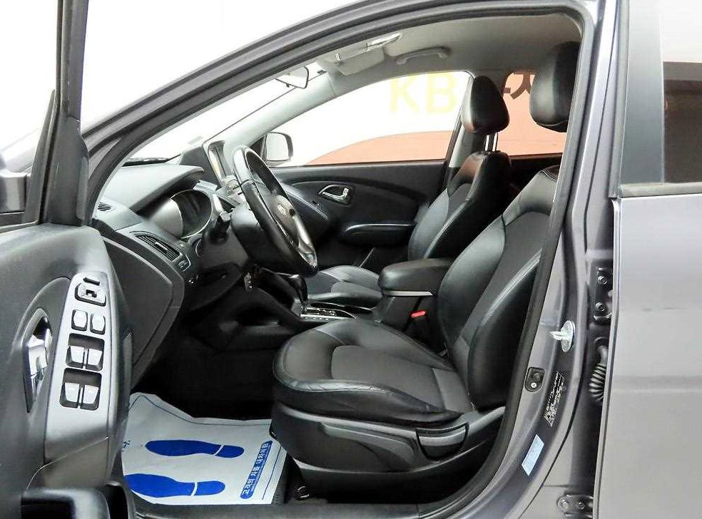 현대 투싼 2WD VGT LX20 사진 14