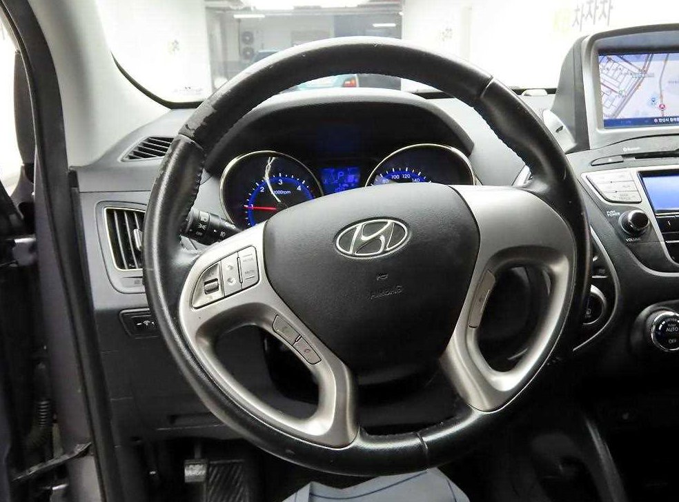 현대 투싼 2WD VGT LX20 사진 8