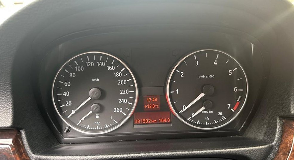 BMW 3시리즈 320i 세단 사진 11