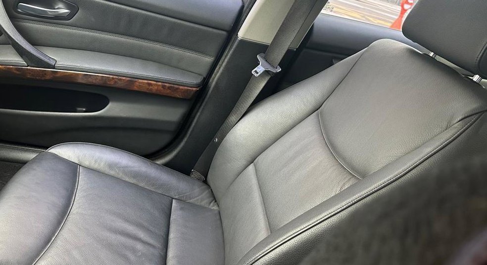 BMW 3시리즈 320i 세단 사진 14