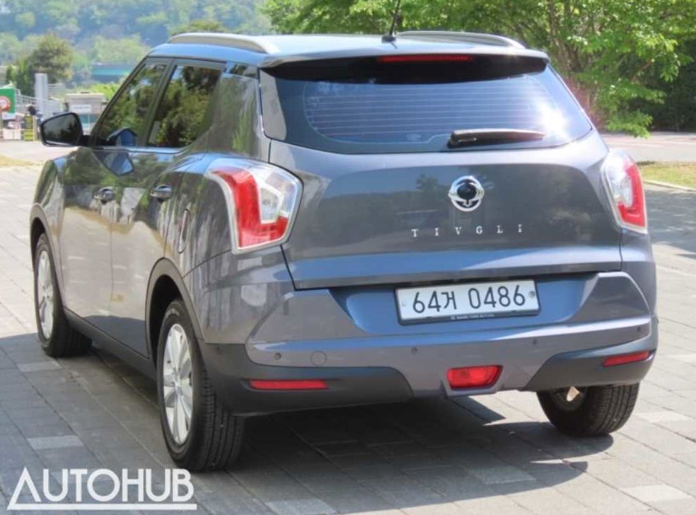 KG모빌리티(쌍용)  티볼리 가솔린 2WD 1.6 VX 사진 4