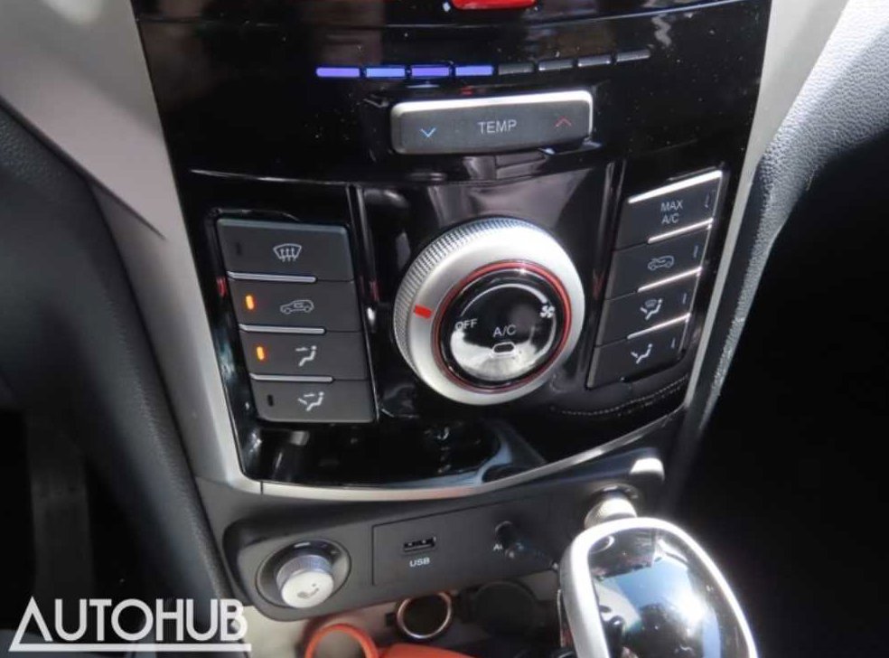 KG모빌리티(쌍용)  티볼리 가솔린 2WD 1.6 VX 사진 8