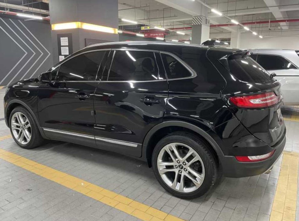 링컨 MKC 2.0 AWD 사진 4