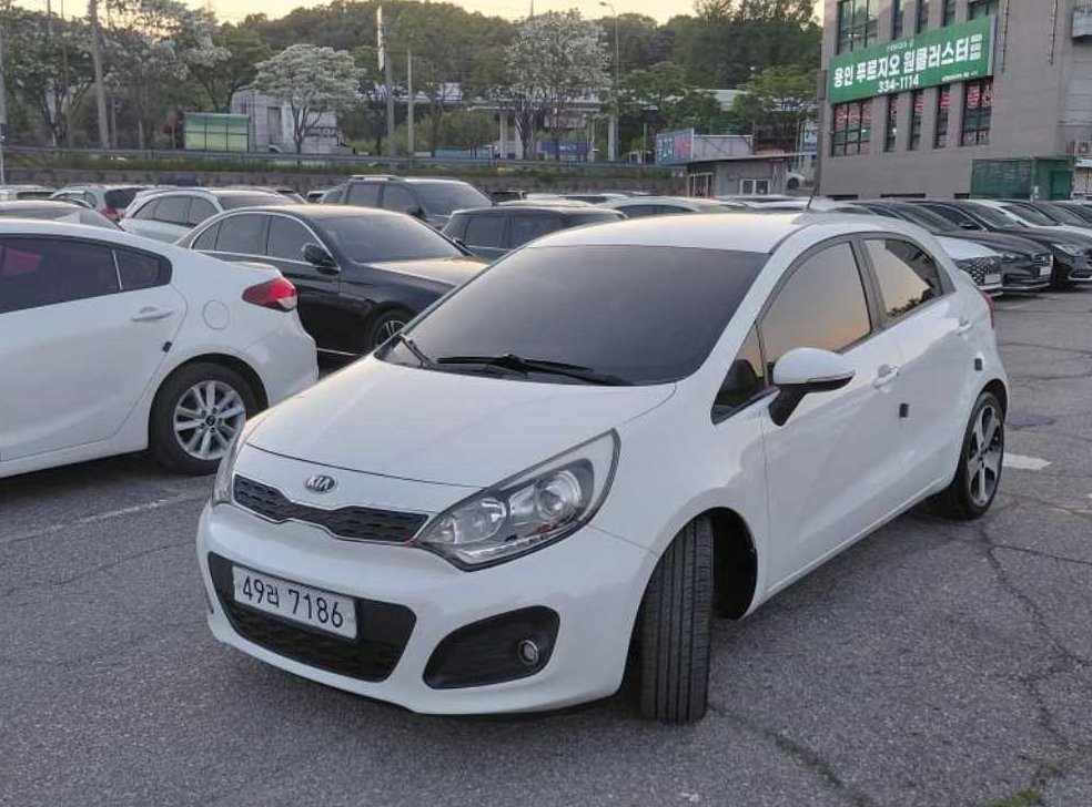 기아 프라이드 5DR 1.6GDI 프레스티지