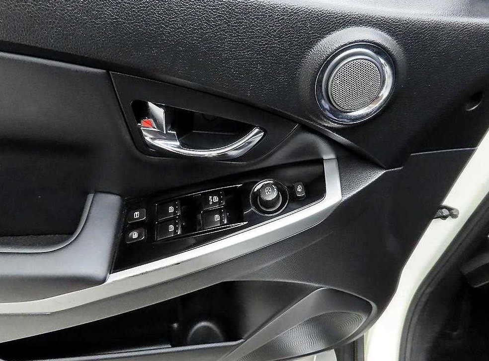 KG모빌리티(쌍용)  코란도 2WD 2.0 CVT 사진 11