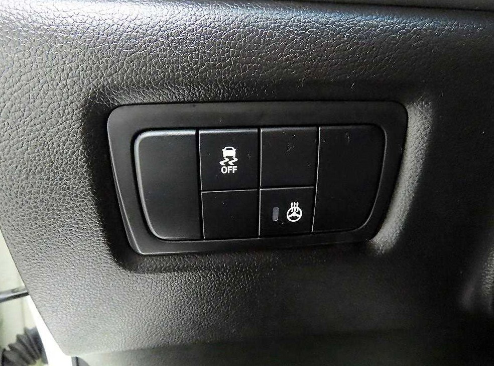 KG모빌리티(쌍용)  코란도 2WD 2.0 CVT 사진 12