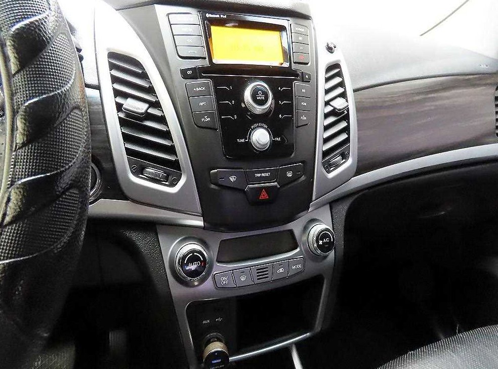 KG모빌리티(쌍용)  코란도 2WD 2.0 CVT 사진 16