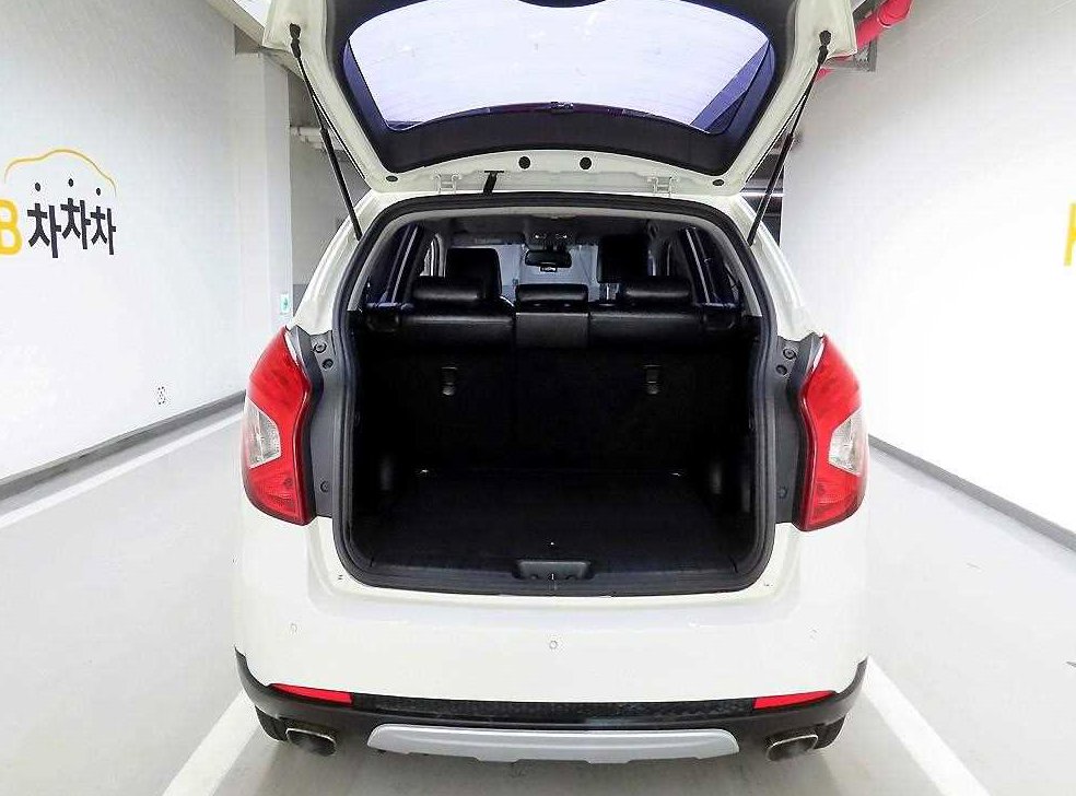 KG모빌리티(쌍용)  코란도 2WD 2.0 CVT 사진 5
