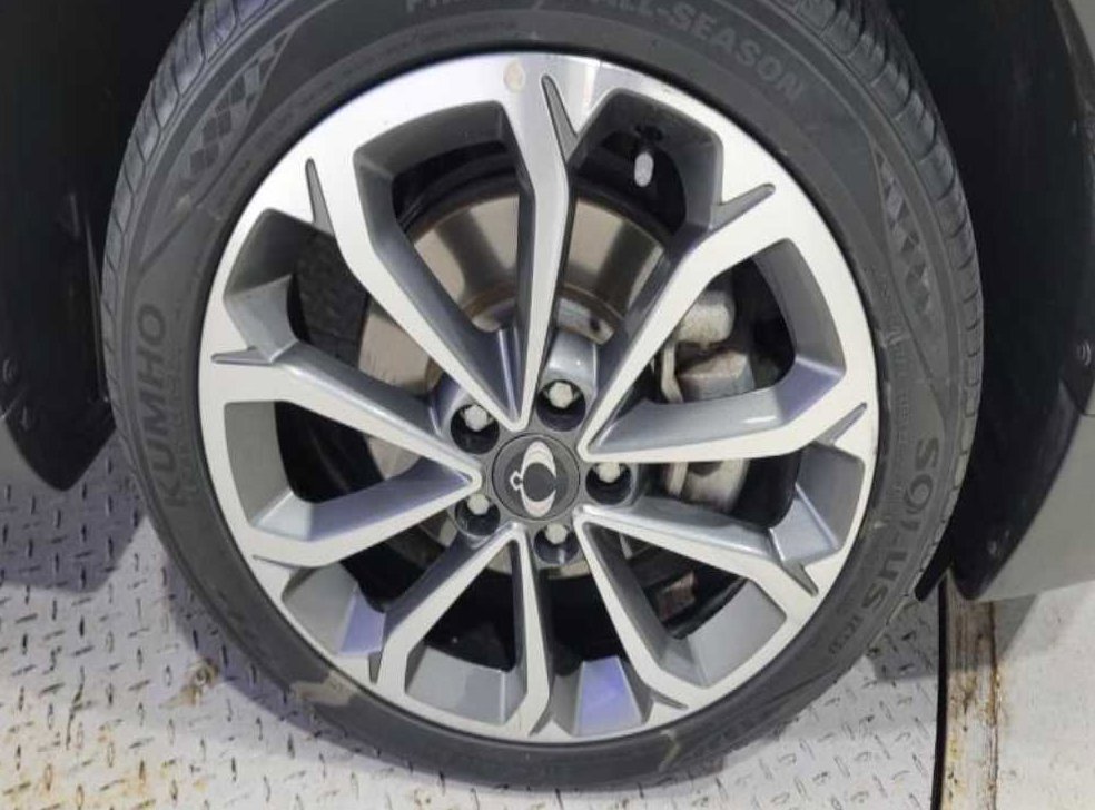 KG모빌리티(쌍용)  티볼리 2WD 가솔린 VX 사진 13