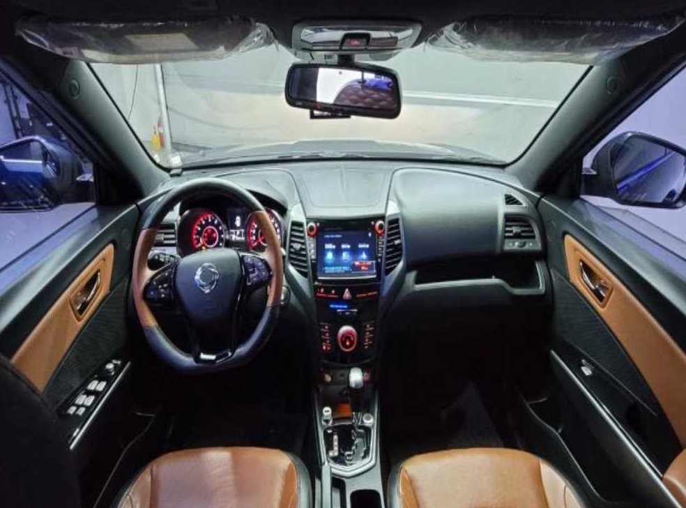 KG모빌리티(쌍용)  티볼리 2WD 가솔린 VX 사진 14