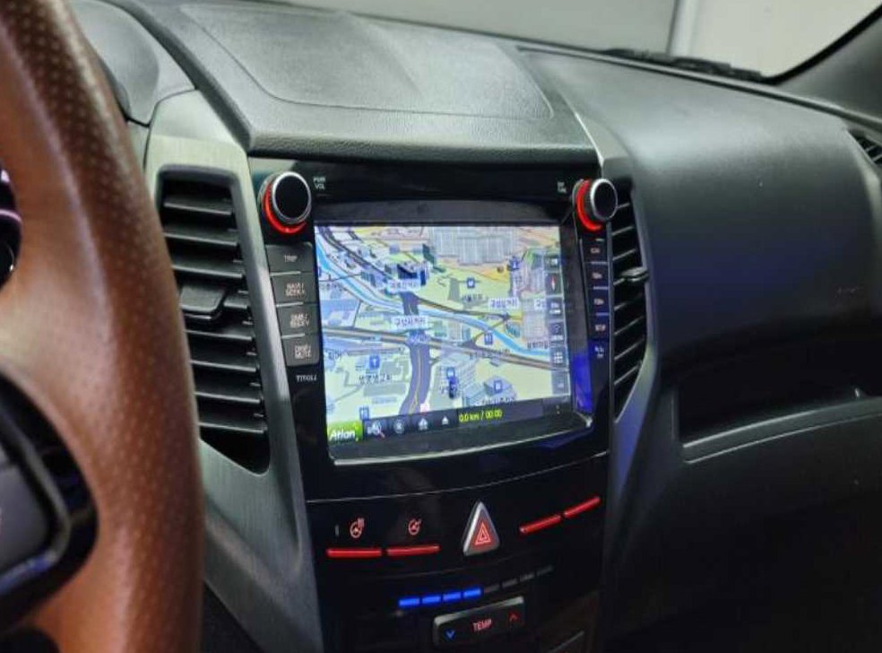 KG모빌리티(쌍용)  티볼리 2WD 가솔린 VX 사진 19