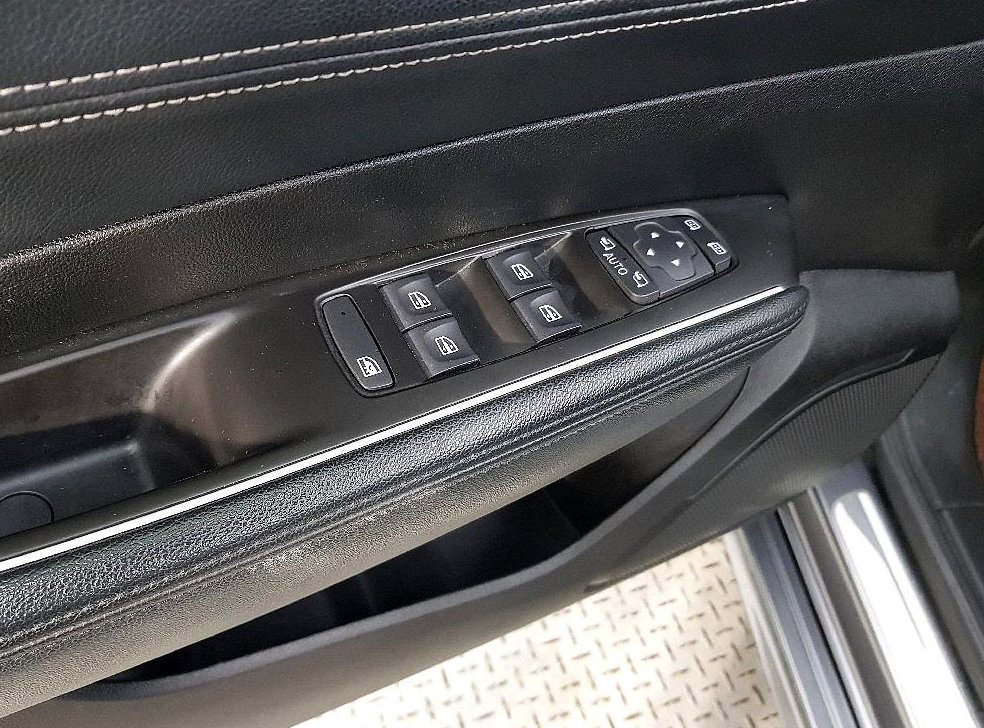 르노코리아(삼성) SM6 가솔린 2.0 GDe 사진 14