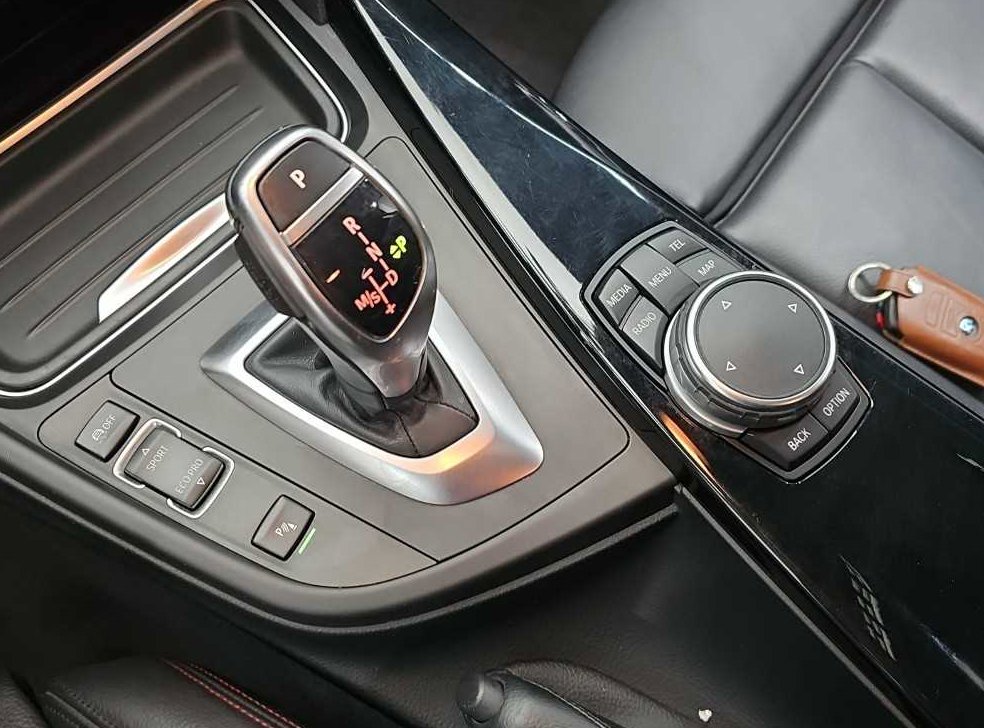 BMW 4시리즈 420d xDRIVE 쿠페 스포츠 사진 8