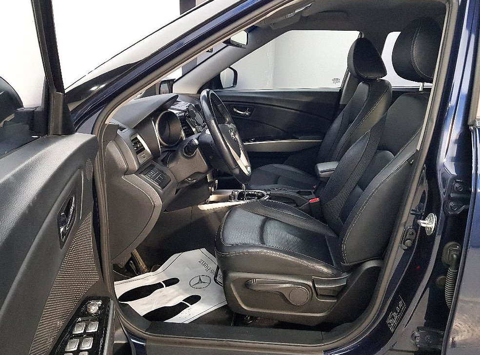 KG모빌리티(쌍용)  티볼리 디젤 2WD 1.6 VX 사진 8