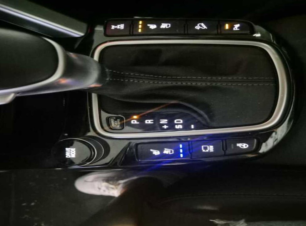 기아 셀토스 가솔린 1.6 터보 4WD 사진 10