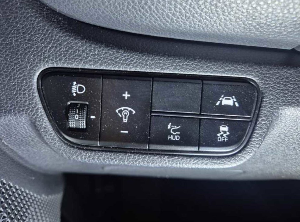 기아 셀토스 가솔린 1.6 터보 4WD 사진 11