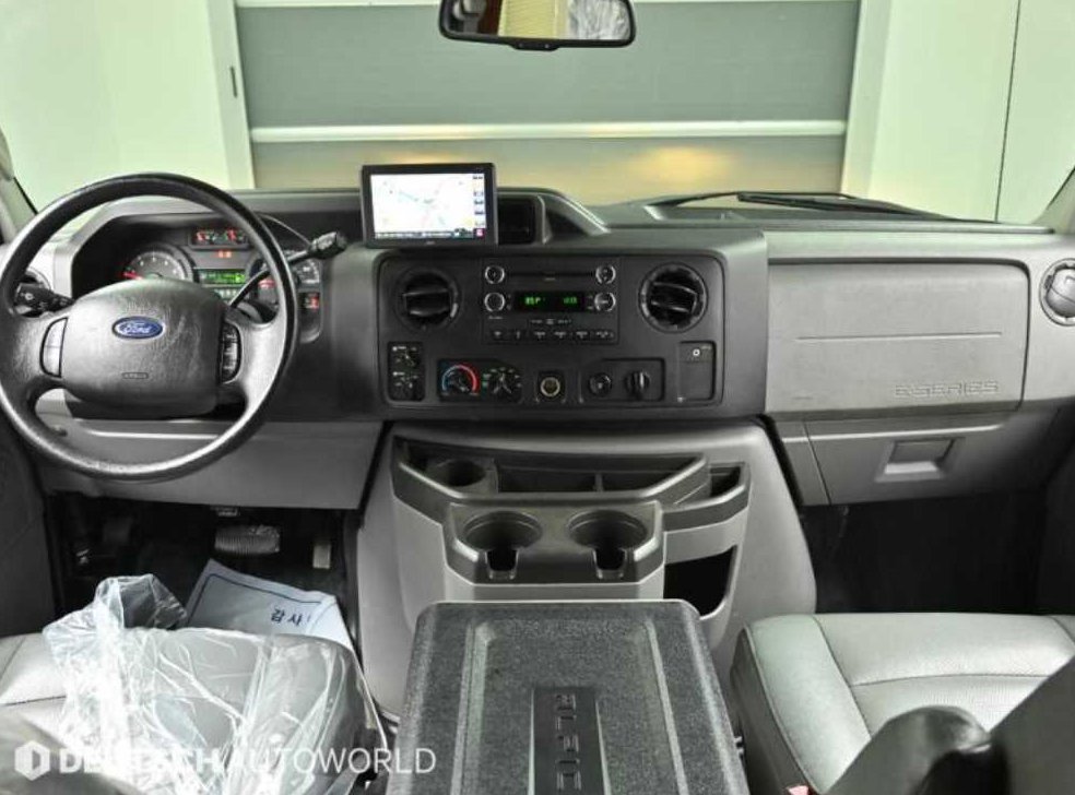 포드 E-Series 5.4 사진 7