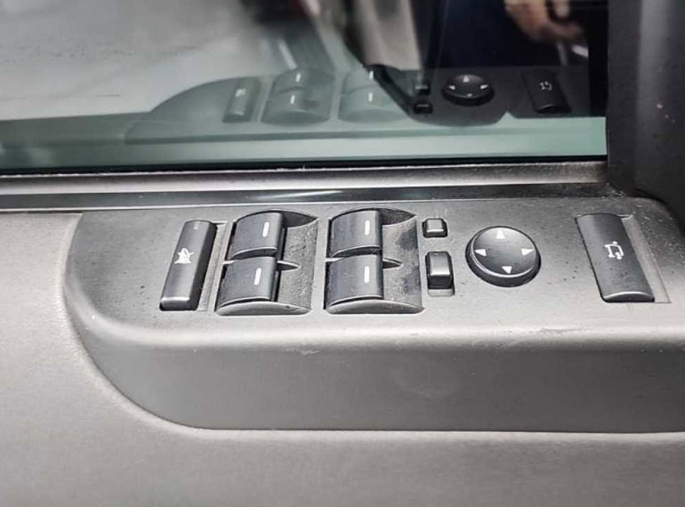 랜드로버 레인지로버 V8 5.0 SUPERCHARGED 사진 16