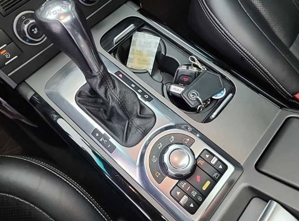 랜드로버 레인지로버 V8 5.0 SUPERCHARGED 사진 8