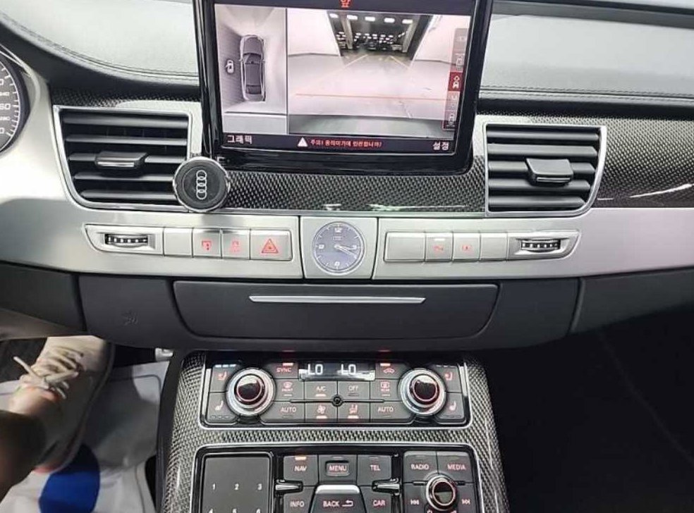아우디 S8 4.0 TFSI 콰트로 사진 10