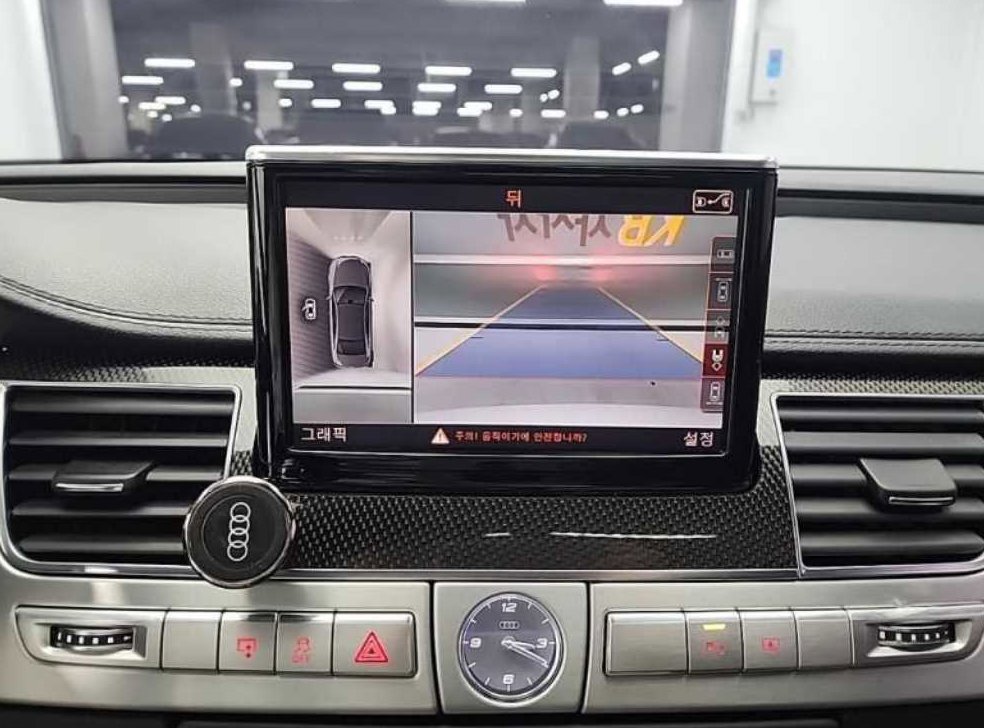 아우디 S8 4.0 TFSI 콰트로 사진 17