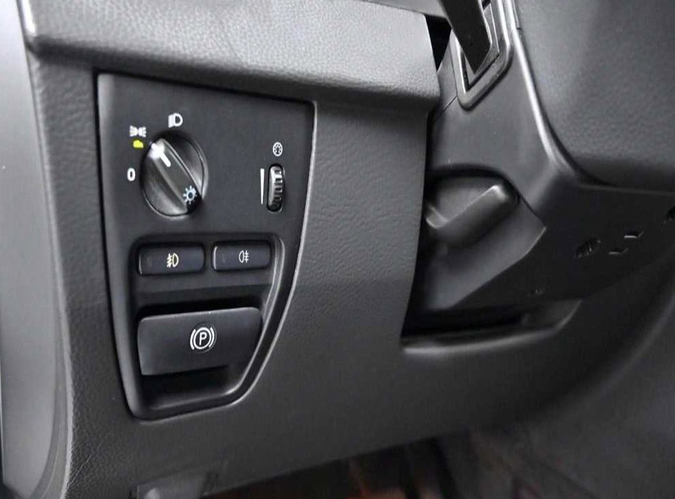 볼보 XC90 2.5 T 사진 15