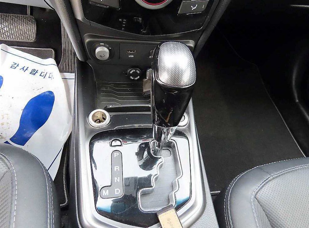KG모빌리티(쌍용)  티볼리 가솔린 2WD 1.6 VX 사진 10
