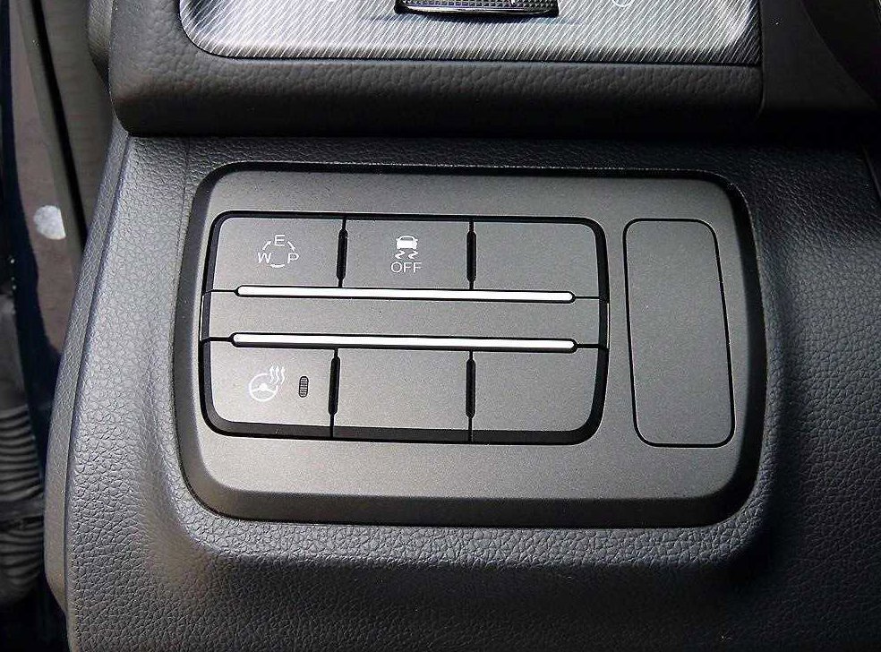 KG모빌리티(쌍용)  티볼리 가솔린 2WD 1.6 VX 사진 12