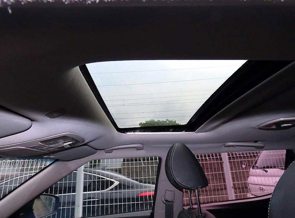 KG모빌리티(쌍용)  티볼리 가솔린 2WD 1.6 VX 사진 14