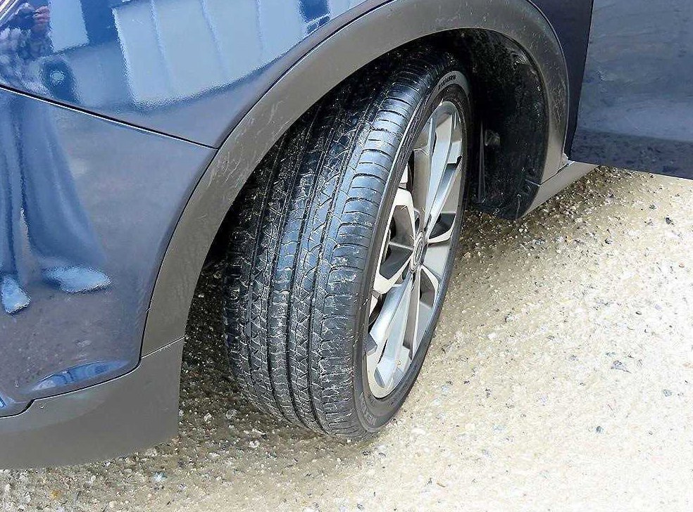 KG모빌리티(쌍용)  티볼리 가솔린 2WD 1.6 VX 사진 17