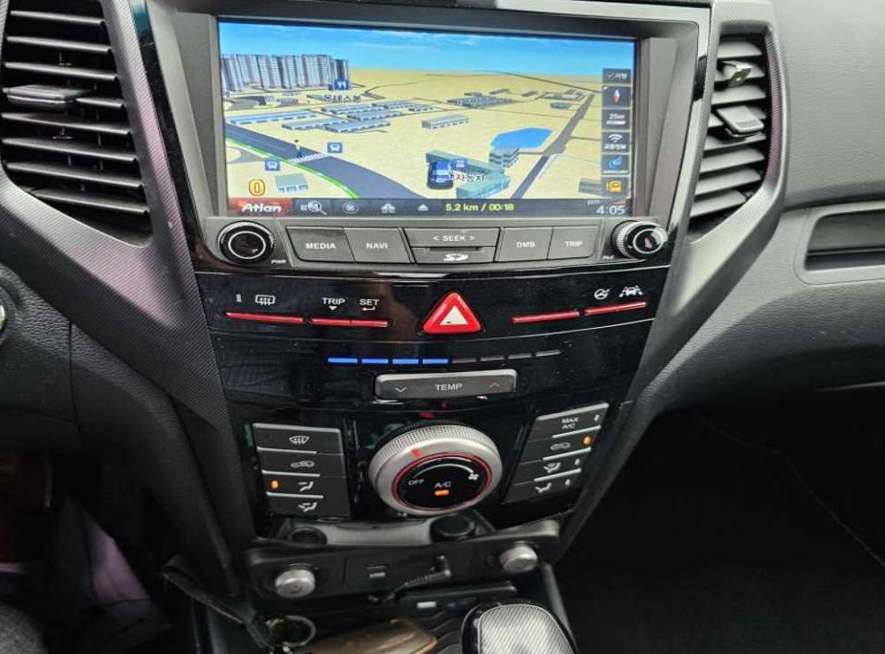 KG모빌리티(쌍용)  티볼리 가솔린 2WD 1.6 VX 사진 18