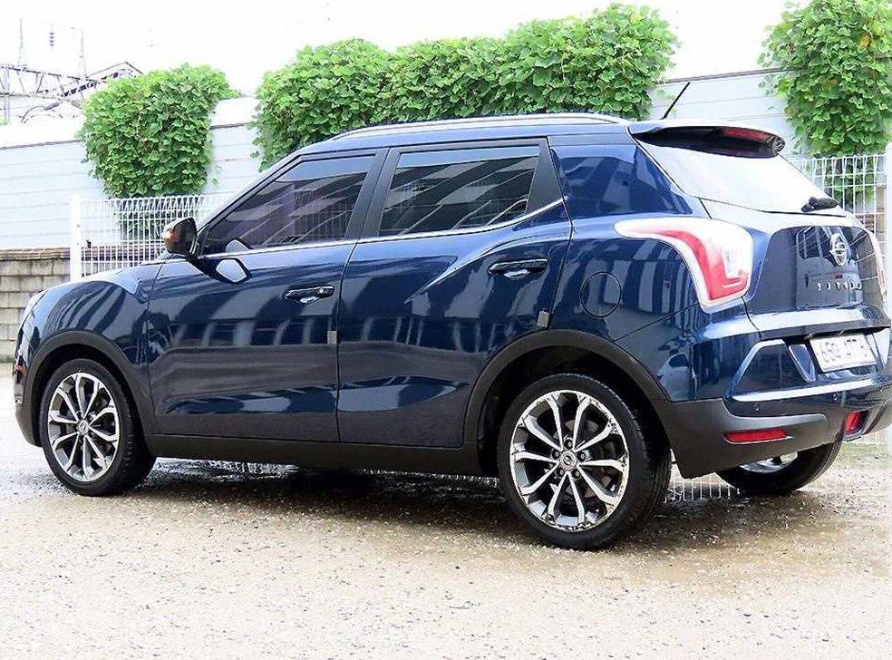 KG모빌리티(쌍용)  티볼리 가솔린 2WD 1.6 VX 사진 3
