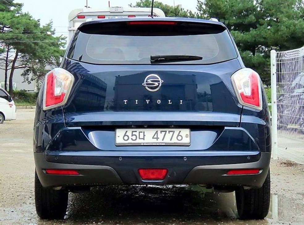 KG모빌리티(쌍용)  티볼리 가솔린 2WD 1.6 VX 사진 4