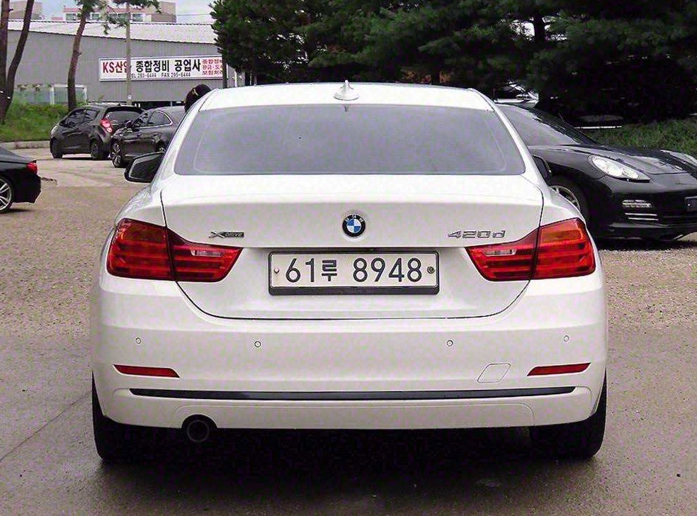 BMW 4시리즈 420d xDRIVE 쿠페 스포츠 사진 4