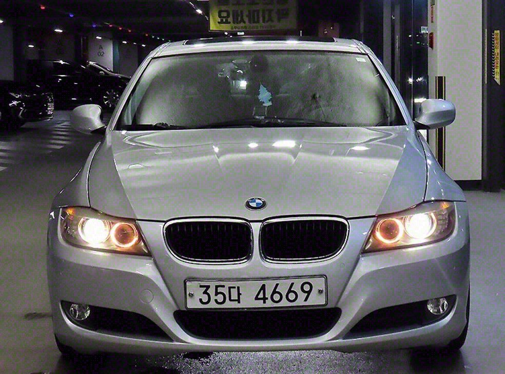 BMW 3시리즈 320i 세단 사진 2