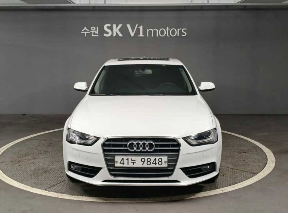 아우디 A4 30 TDI